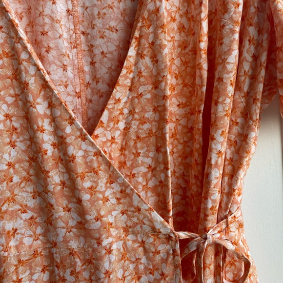 Orange floral printed wrap dress - Picture 4 of 5